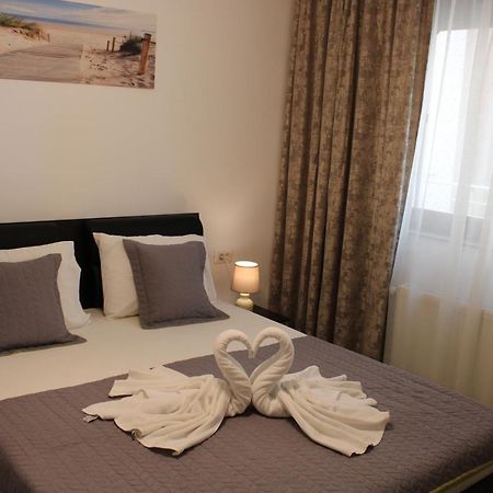 Bluewaves Apartment Mamaia Nord Năvodari Eksteriør bilde