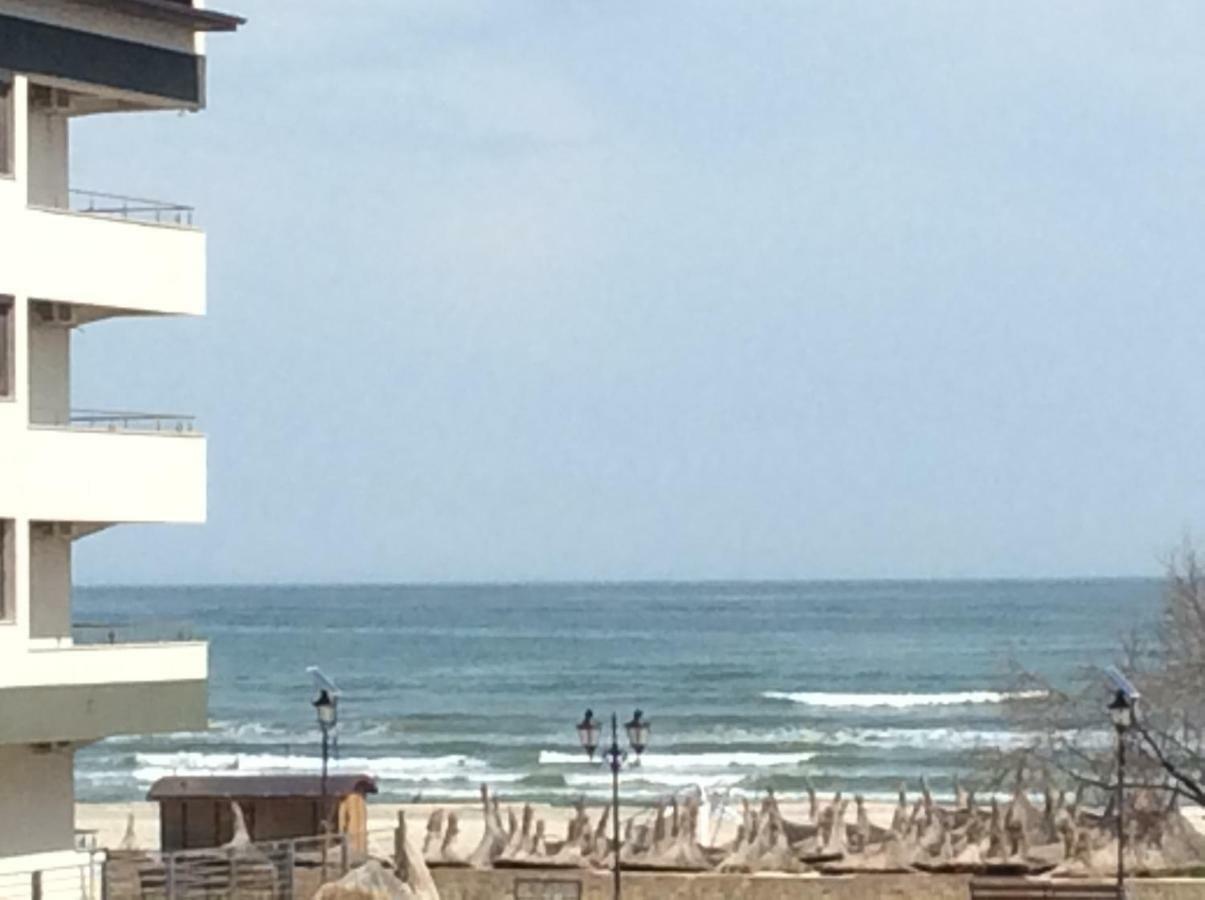 Bluewaves Apartment Mamaia Nord Năvodari Eksteriør bilde